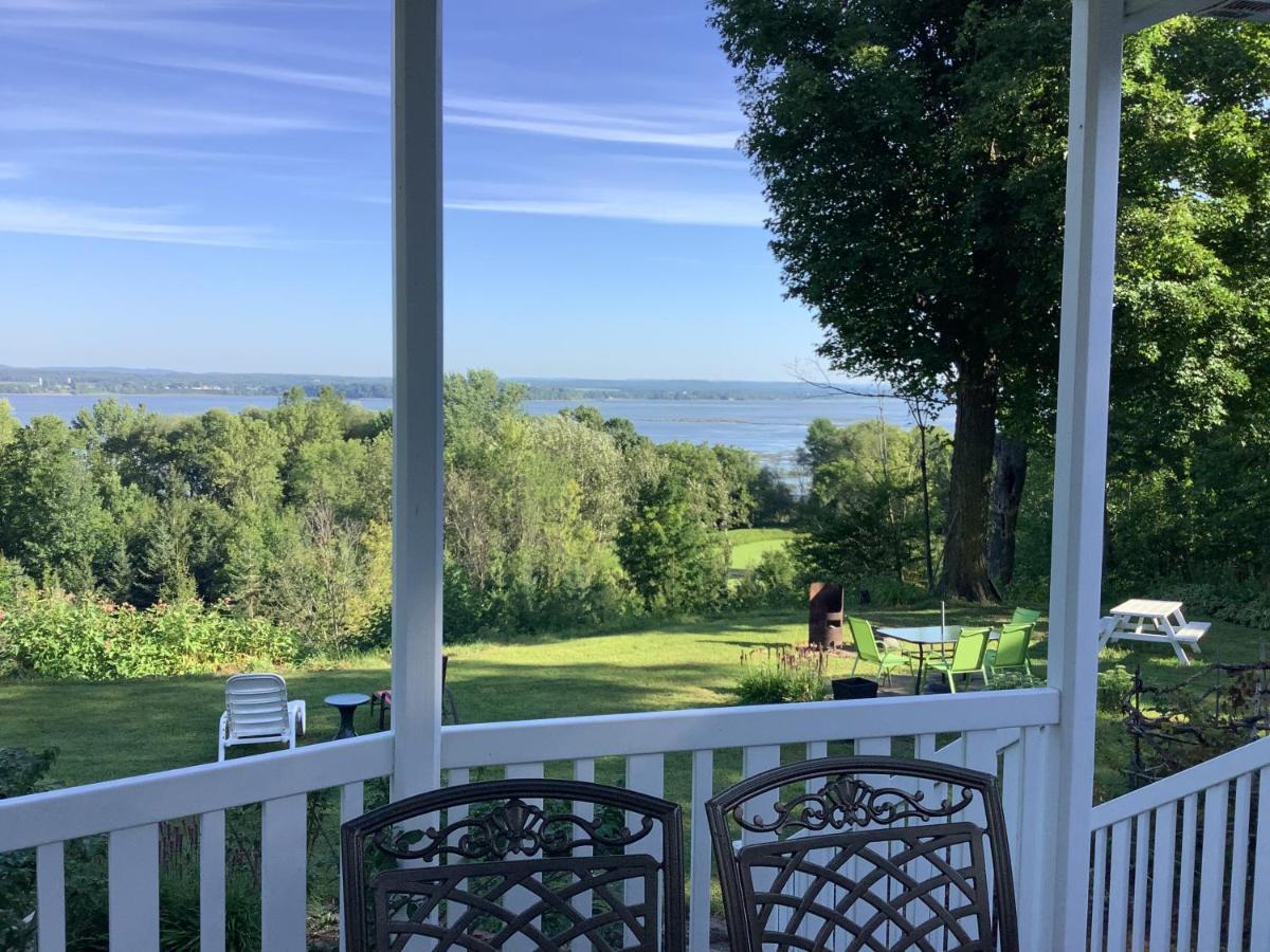 Lotbiniere Les Saisons Du Fleuve B&B 외부 사진