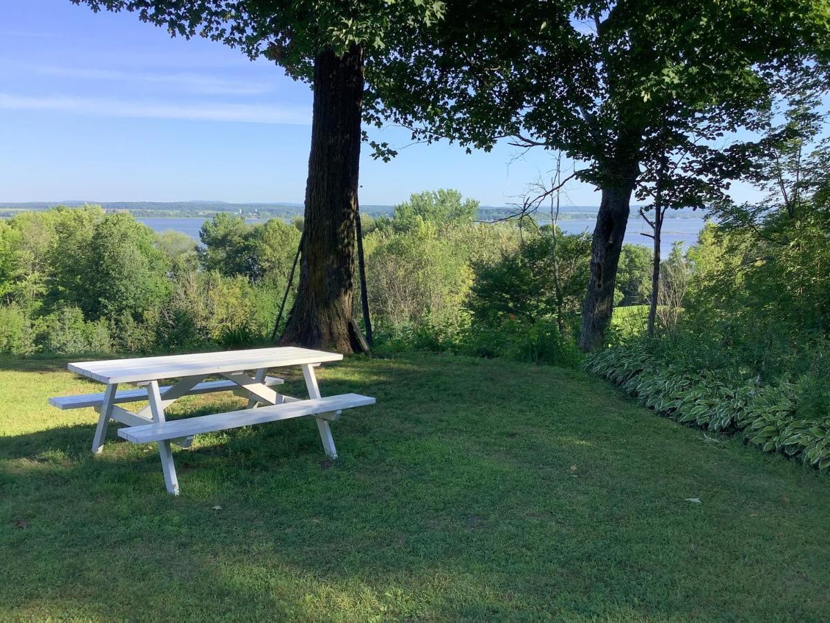 Lotbiniere Les Saisons Du Fleuve B&B 외부 사진