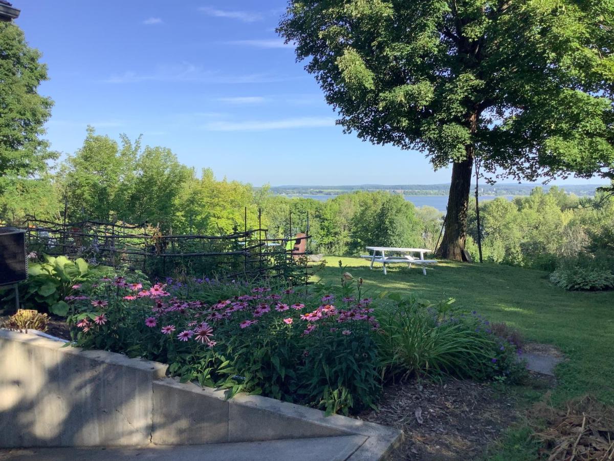 Lotbiniere Les Saisons Du Fleuve B&B 외부 사진