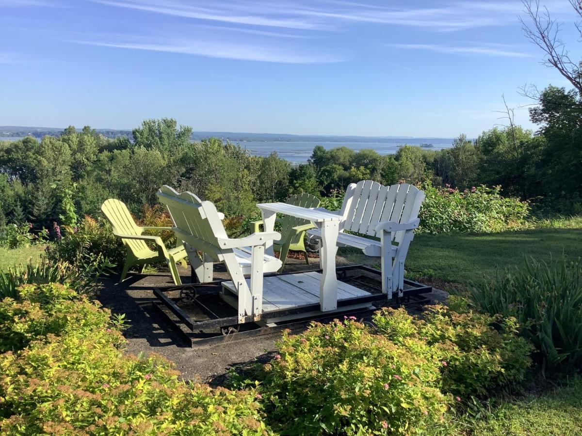 Lotbiniere Les Saisons Du Fleuve B&B 외부 사진